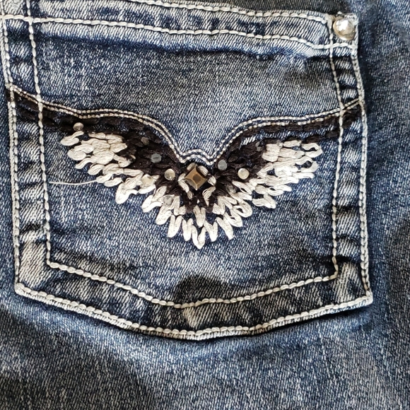 2/$15🦇 Jeans - Picture 4 of 5